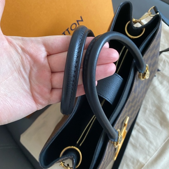 ❌SOLD❌LOUIS VUITTON RIVERSIDE - Picture 5 of 16